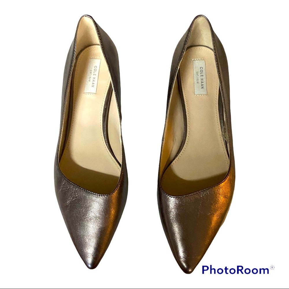 Cole Haan Women’s Pointed Toe Shoes Size 6.5 In a Metallic Bronze Color
